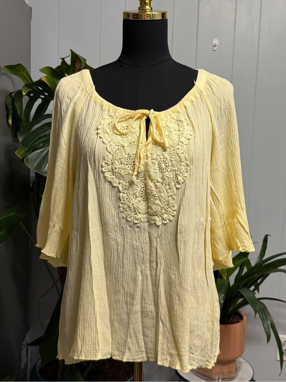 #18) Melissa Paige Pale Yellow Crochet-Yoke Peasant Tunic